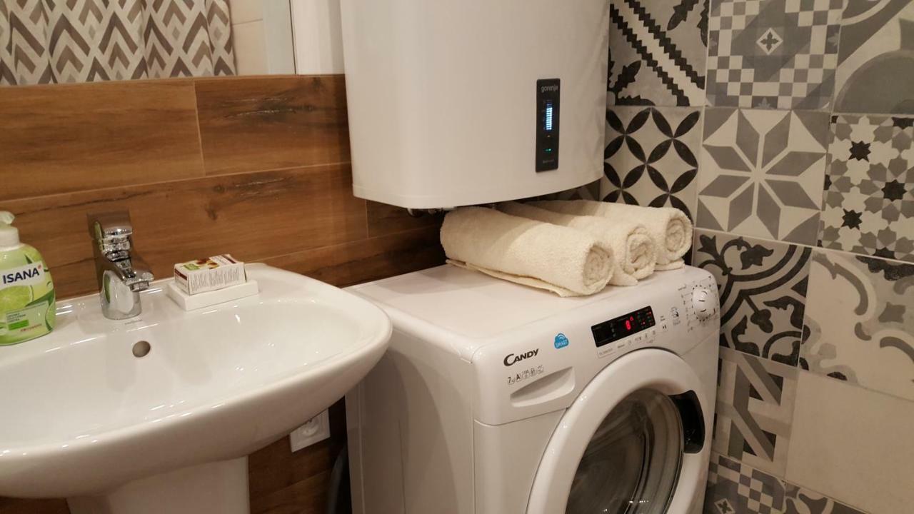 Apartament Centrum เชสโตฮอวา ภายนอก รูปภาพ